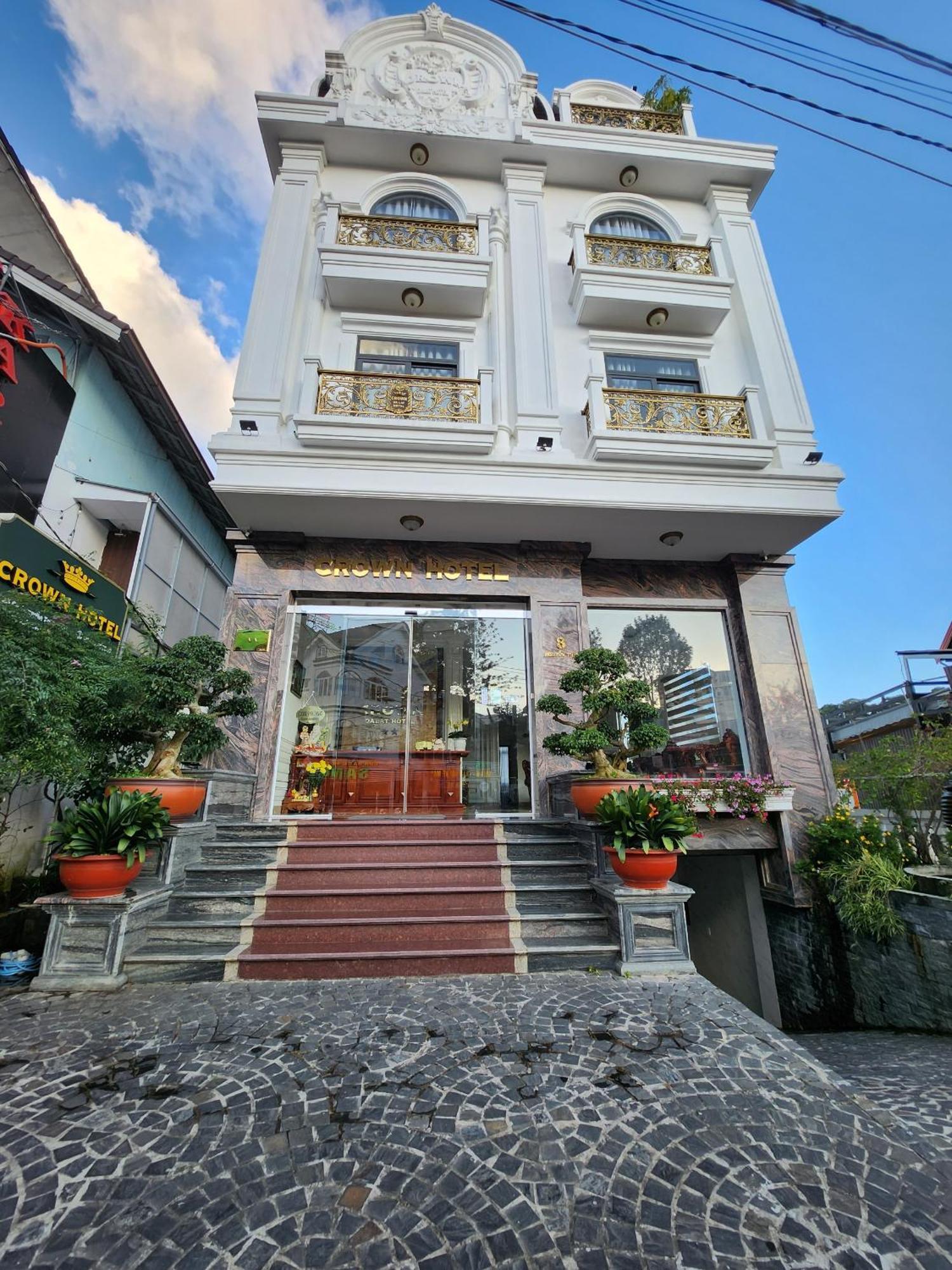 Crown Dalat Hotel Exterior photo