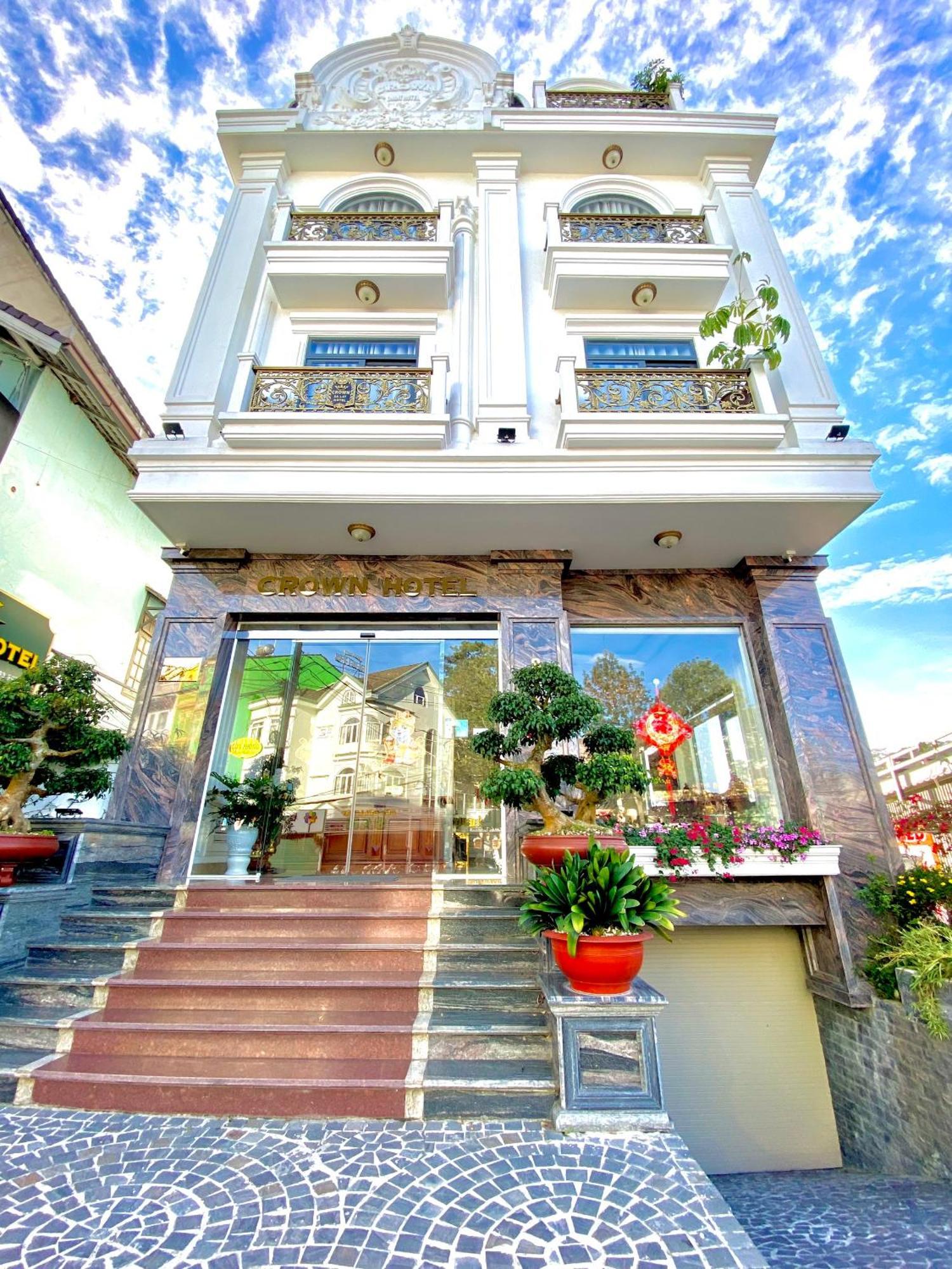 Crown Dalat Hotel Exterior photo